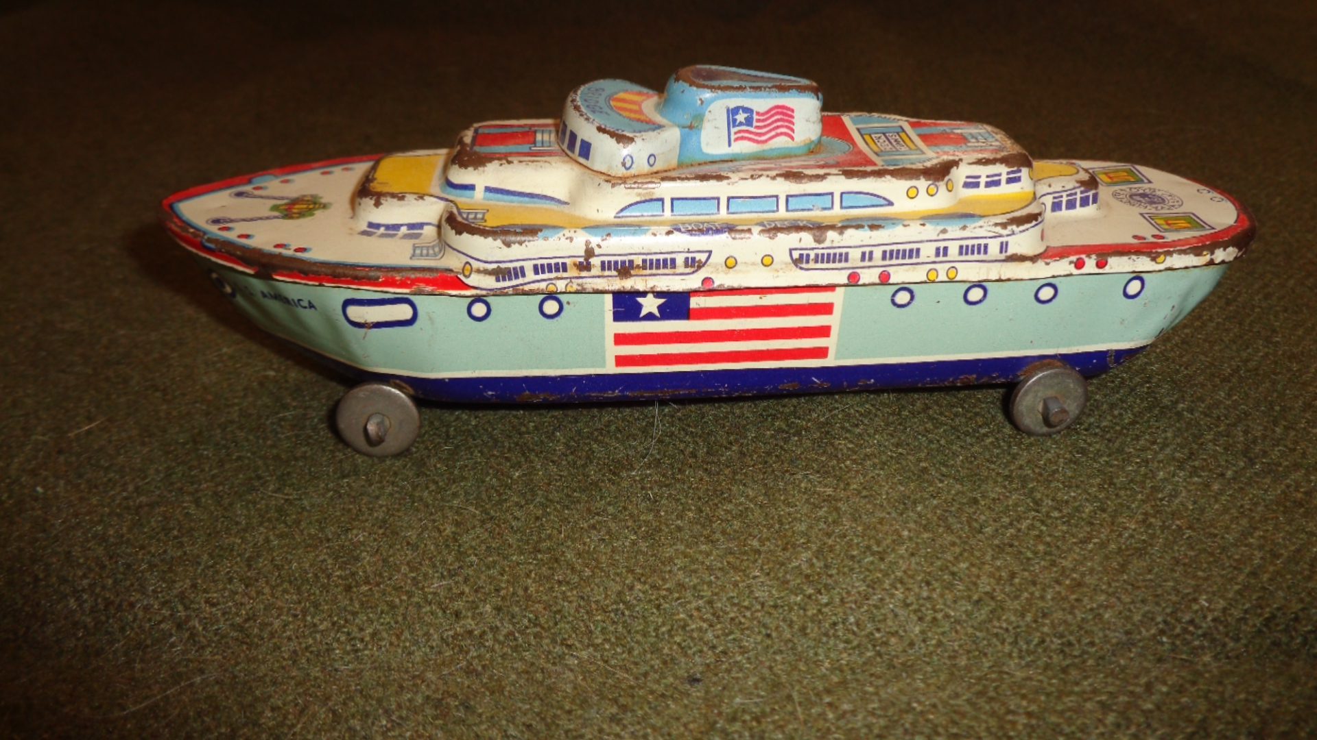 Wyandotte Toys USA, Vintage Tin on Wheels SS America Ship, Left View