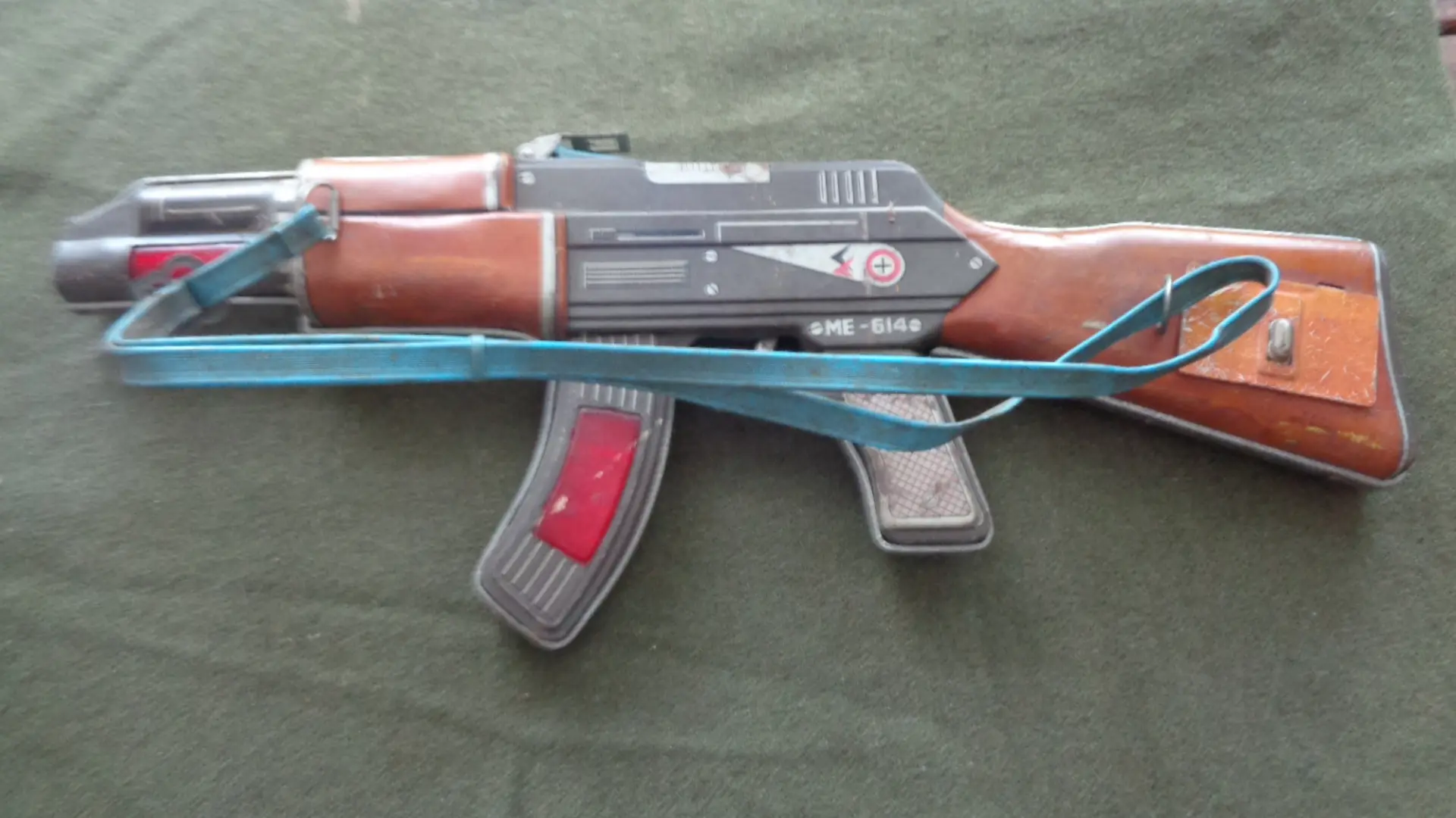 Ca: 1960's, Made in China, Vintage Tin Toy Machine Gun ME-614 Battery Operated. Left View