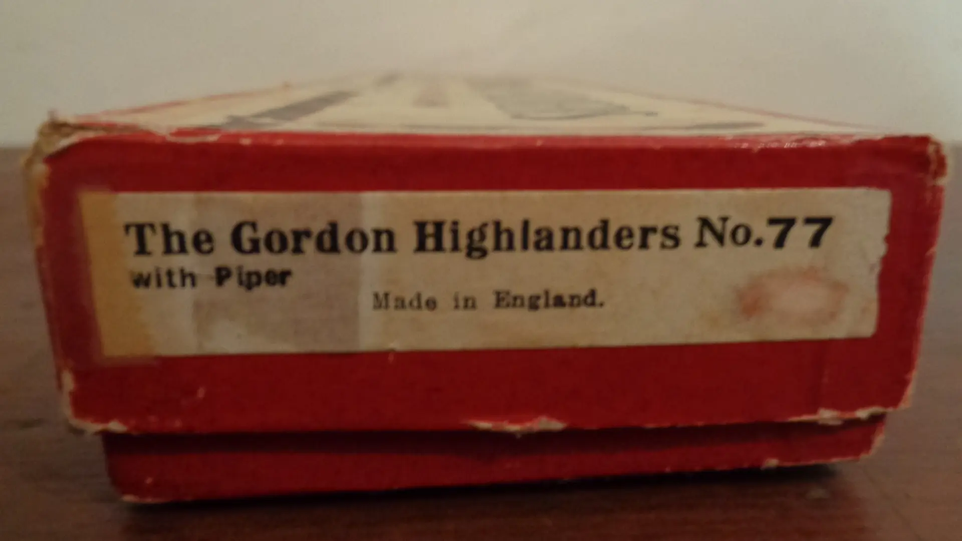 Britians England, The Gordon Highland Set